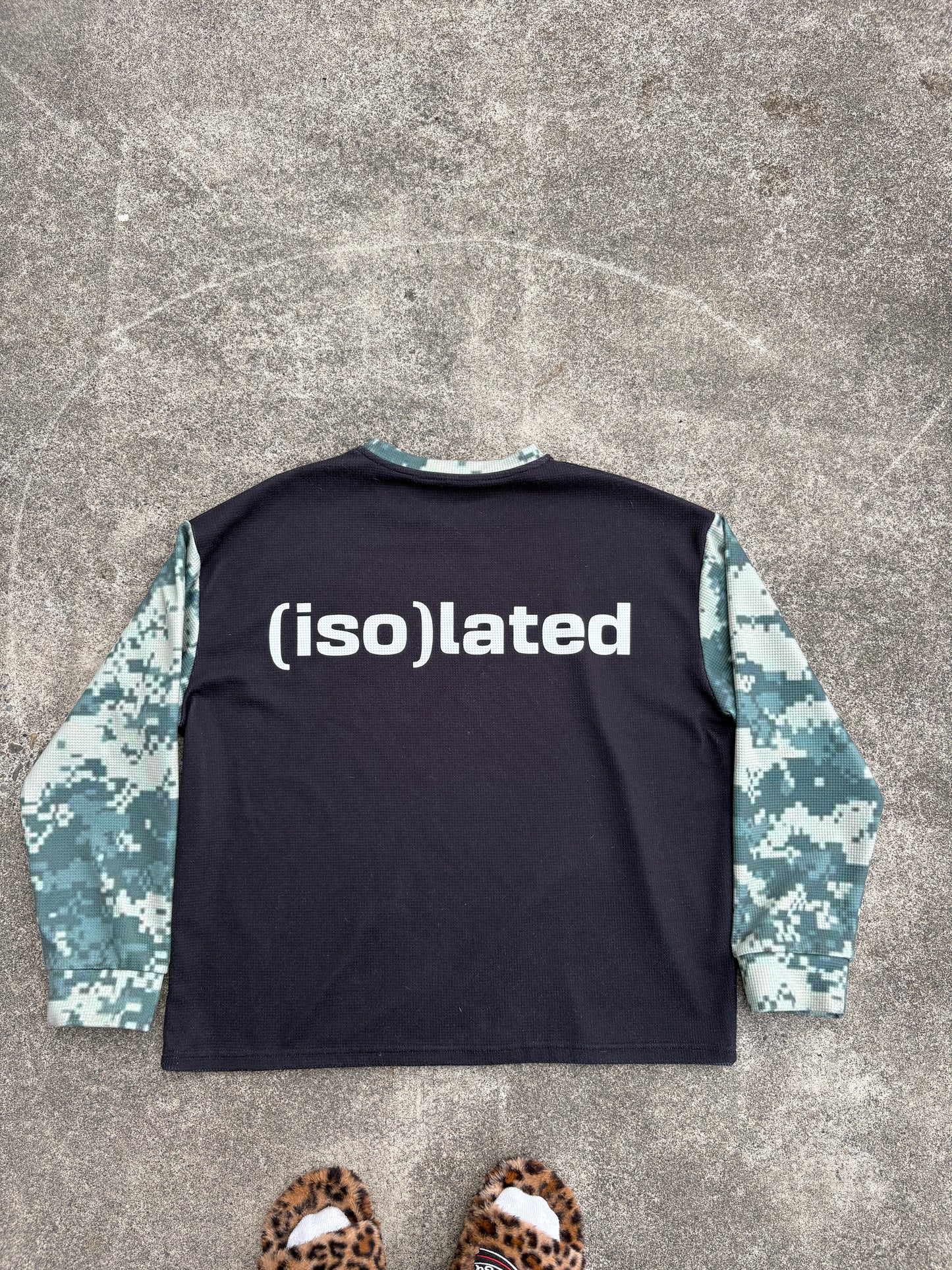 Black (iso)lated Thermal Long Sleeve